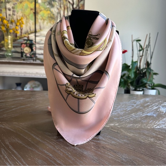 SOLD Authentic Hermes Scarf - Springs - Picture 4 of 10